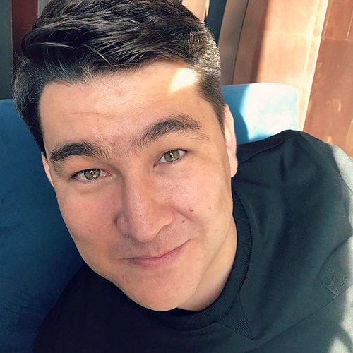 Азамат Мусагалиев
